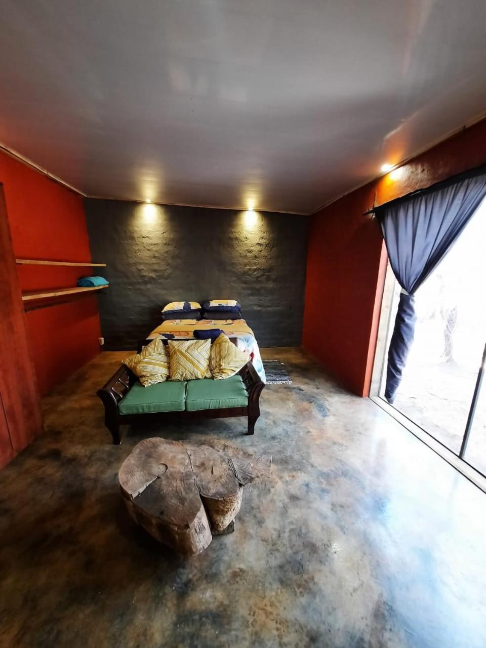 Vulture's View 6 * Hartbeespoort